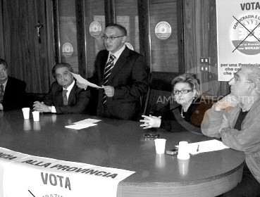 Domenico Crea, Giuseppe Sera e Maria Grazia Laganà vedova Fortugno in campagna elettorale nel 2006